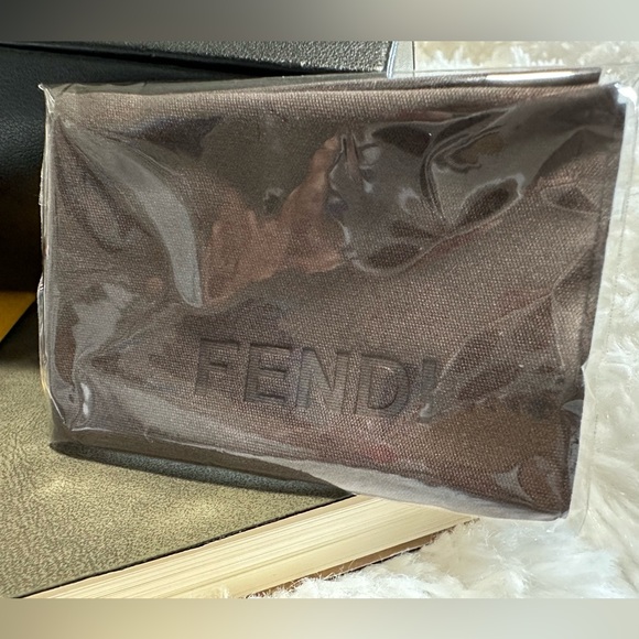 FENDI Eyeglasses Full Set - Picture 10 of 12